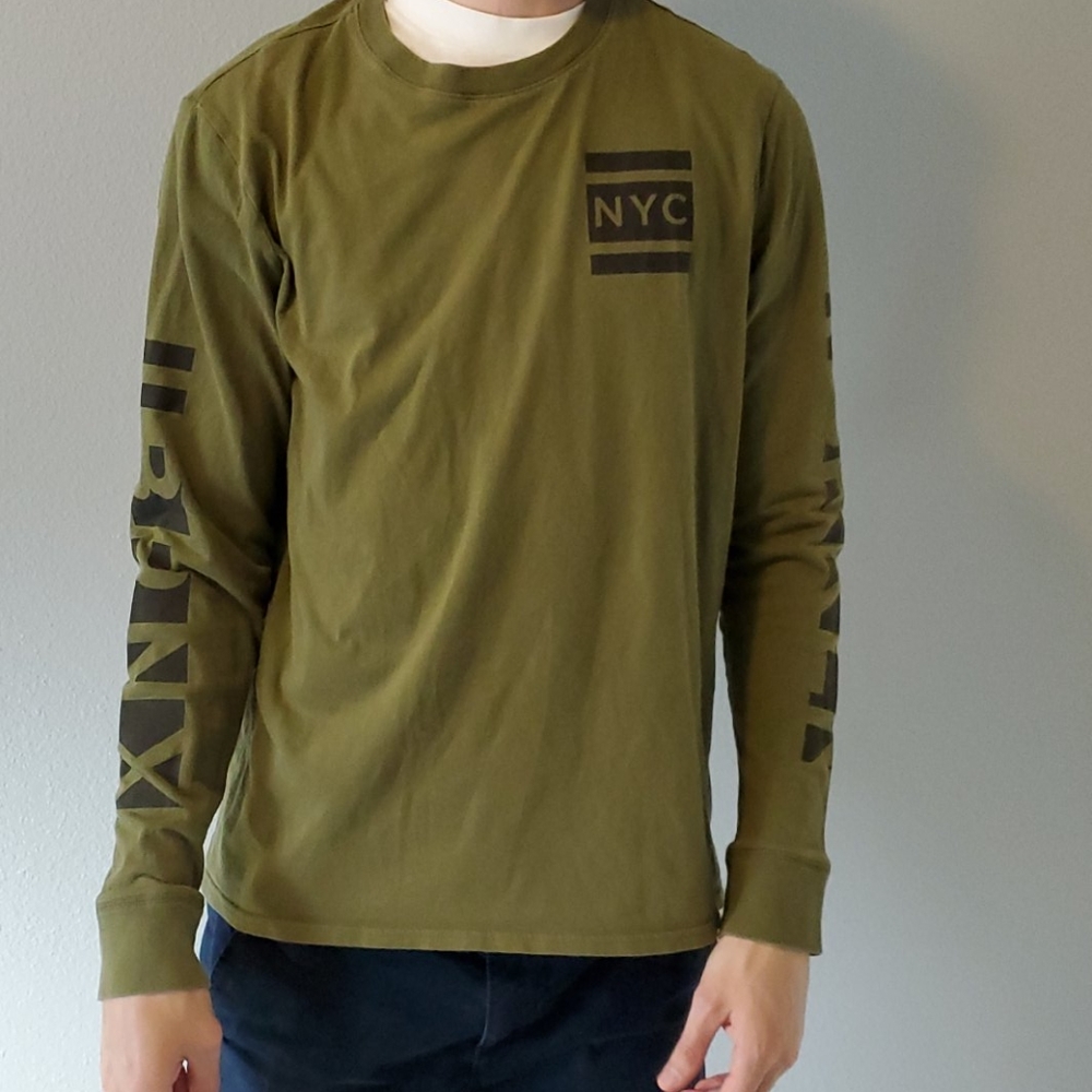 Long sleeve tee